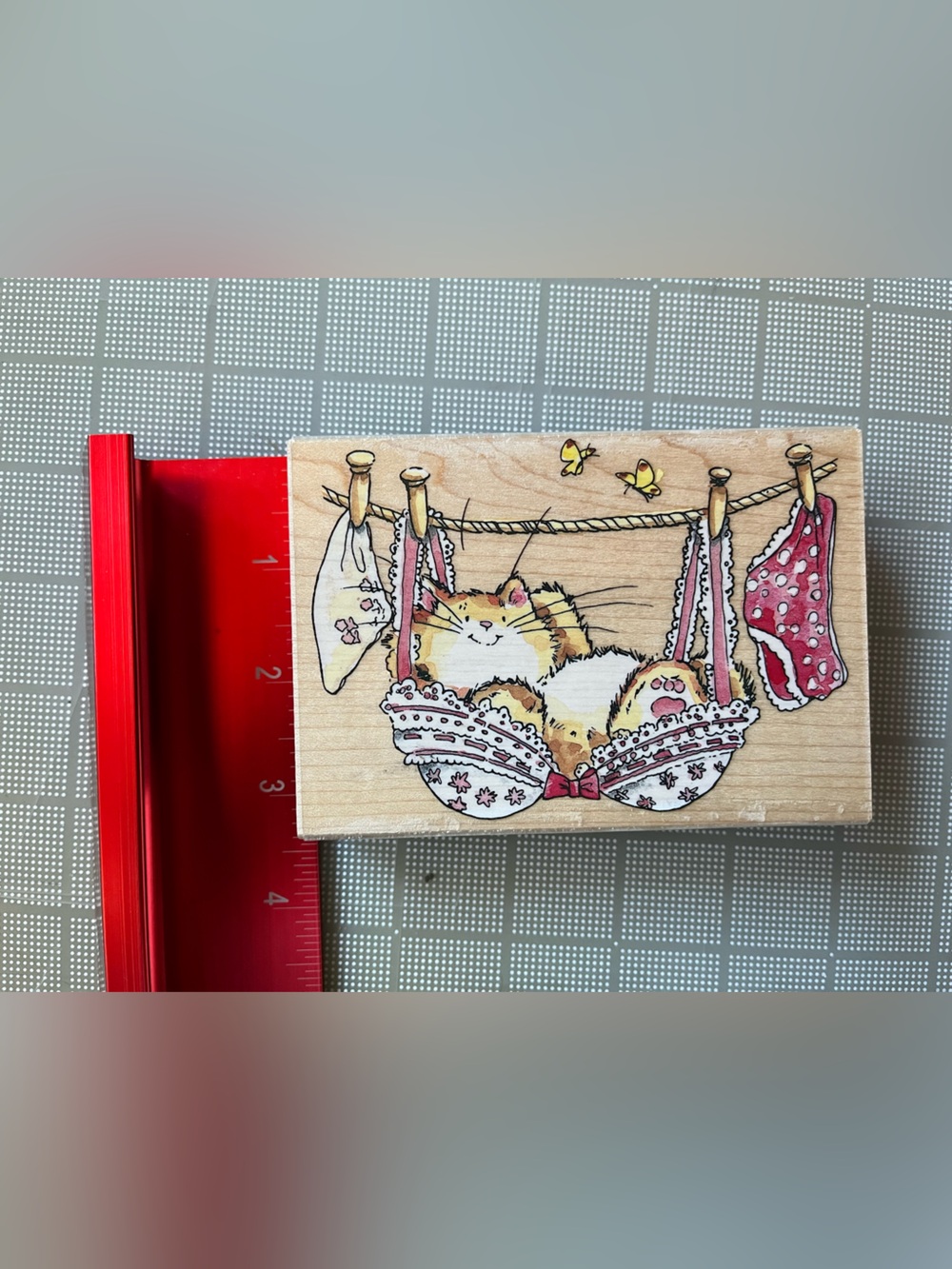 Cat in Bra“Uplifting Occasion” #1738K Penny Black, Margaret Sherry, Rubber Stamp - Picture 5 of 7